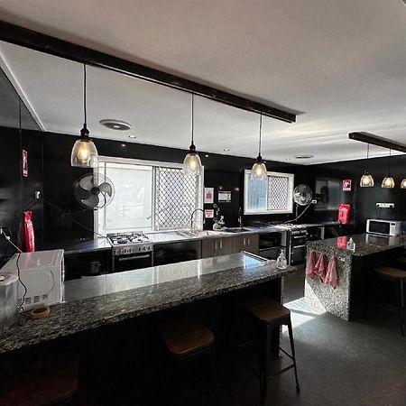 Mycow Accommodation Mackay Esterno foto