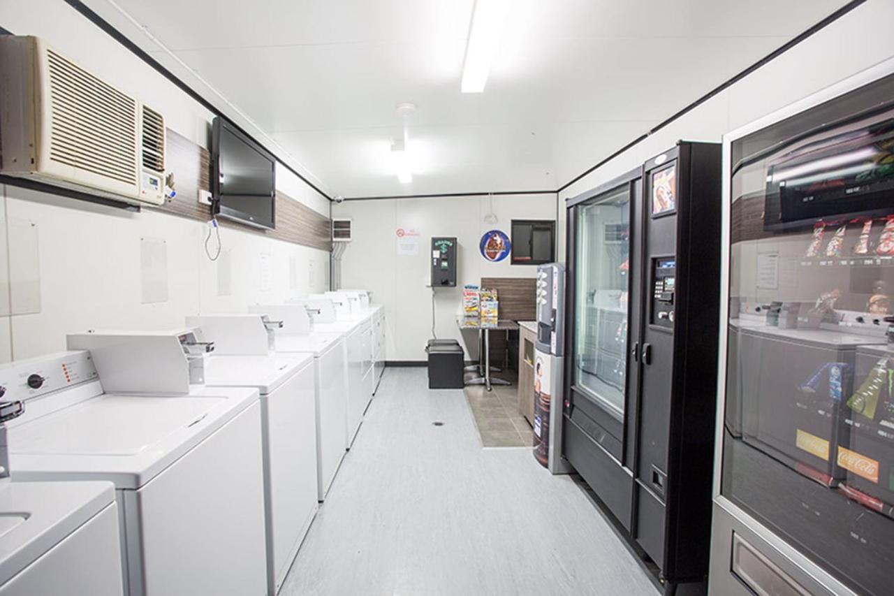 Mycow Accommodation Mackay Esterno foto